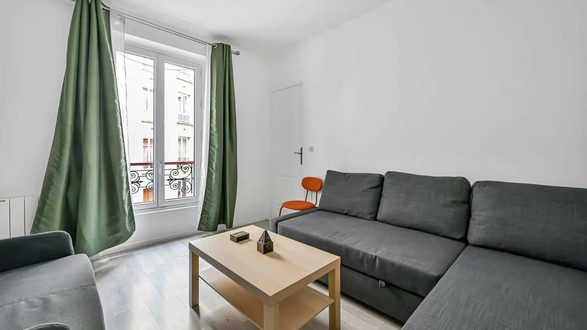 L'Atelier Secret - Batignolles - Metro - Paris 17 Apartment